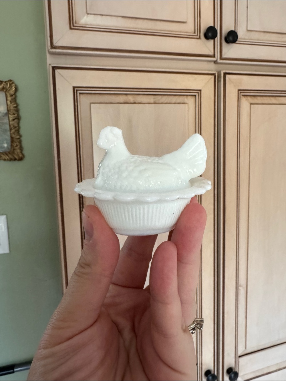 Mini Mosser White Milk Glass Hen on a Nest